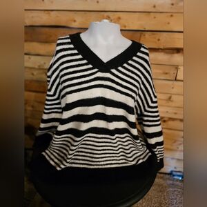 NWT Ava & Viv Black White Stripe Pattern‎ Sweater several sizes available